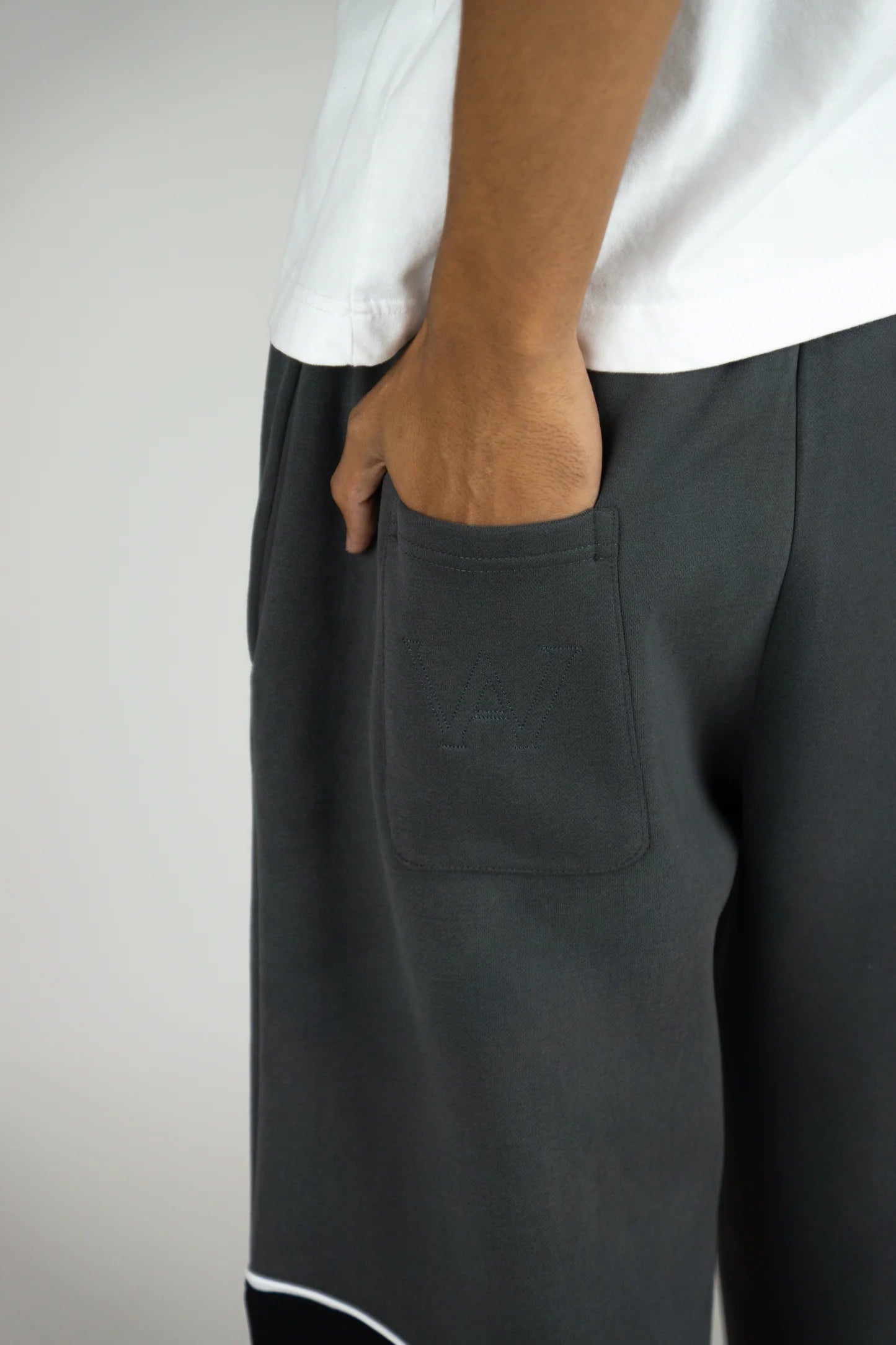 Black × Grey Sweatpants – Premium Fleece